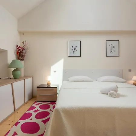 Gorki شقة سبليت